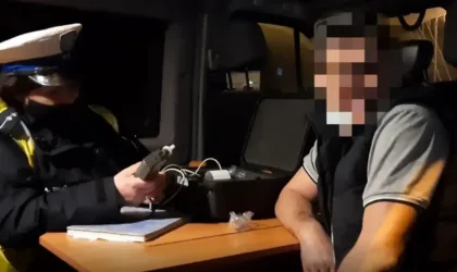 libacja na parkingu urzędu celnego zatrzymano pięciu obcokrajowców