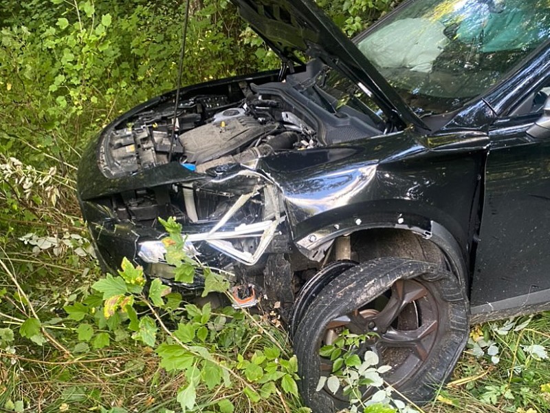 nietrzeźwy kierowca rozbił auto kilka godzin po utracie prawa jazdy