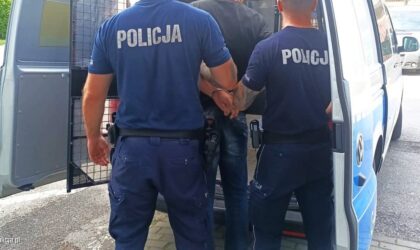 policjanci zatrzymali mężczyznę podejrzewanego o przestępstwo seksualne wobec dziesięcioletniej dziewczynki