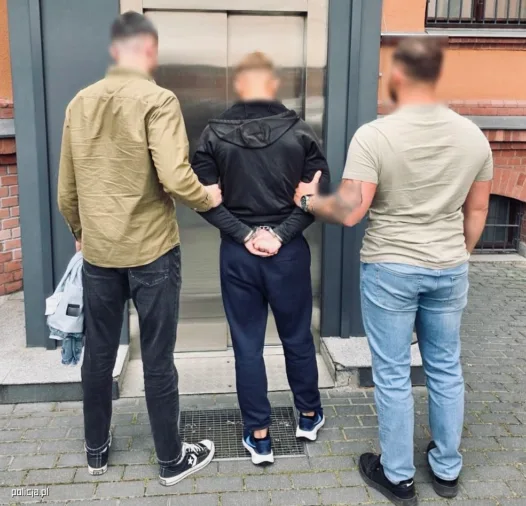 policjanci zatrzymali sprawcę ciężkiego uszkodzenia ciała