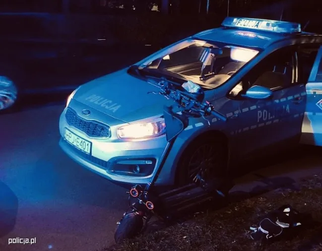 pościg za 32 latkiem na hulajnodze zakończony kolizją