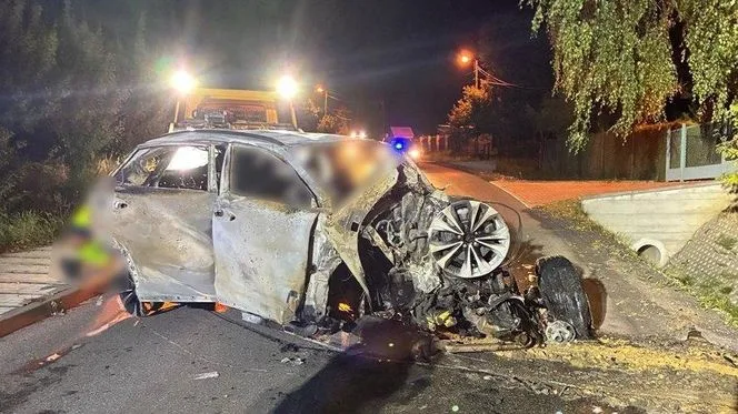 tragiczny wypadek w sierczy trzy ofiary śmiertelne w płonącym aucie