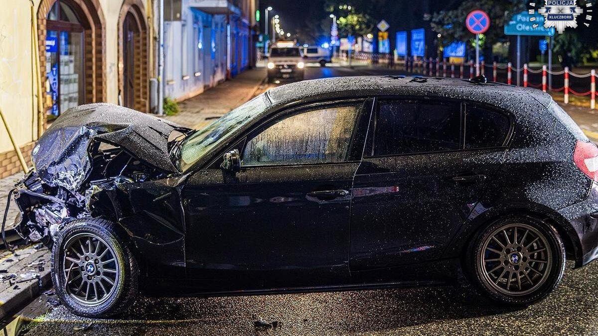 brawurowa jazda bmw zakończona wjazdem w budynek mieszkalny – kompleksowa analiza i raport 1