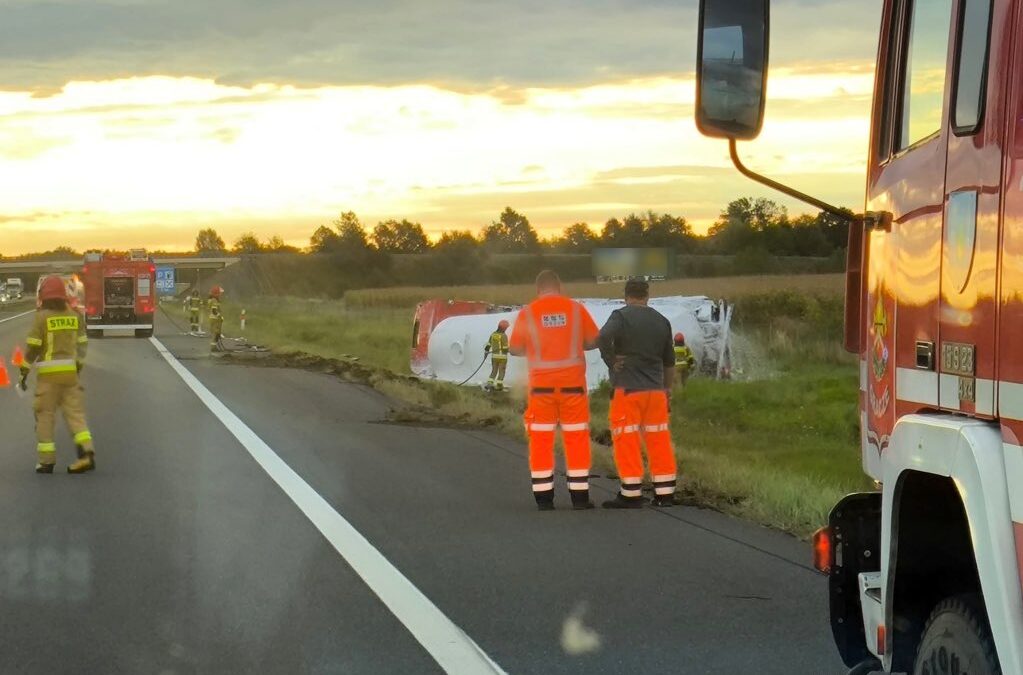 przewrócenie cysterny na autostradzie a4 zablokowana jezdnia w kierunku katowic – kompleksowa analiza i raport