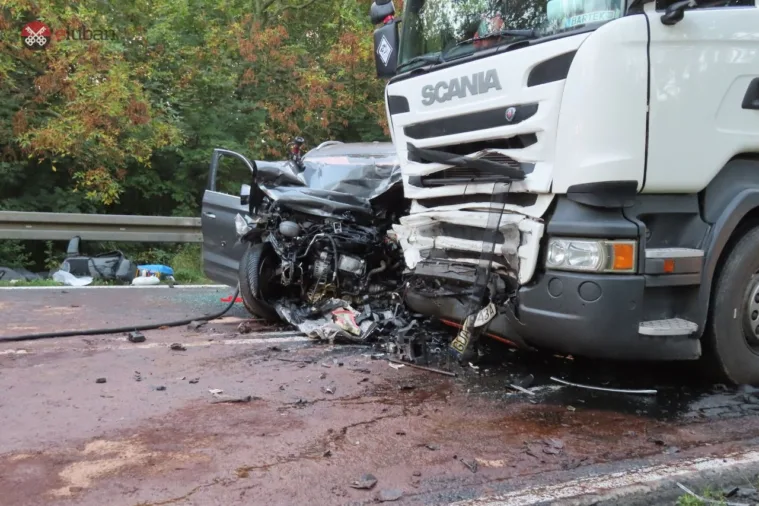 Tragiczny powrót z rodzinnych wakacji – dwie osoby nie żyją