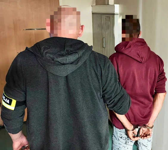 trzech mężczyzn aresztowanych za rozbój w centrum radomska