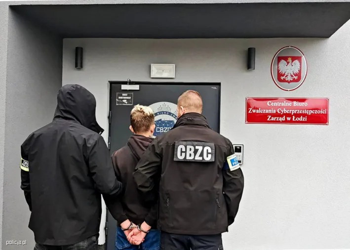 15 osób zatrzymanych za oszustwa i pranie pieniędzy