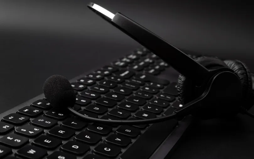 Siedmiu obywateli Ukrainy zatrzymanych za oszustwa telefoniczne — wyłudzona kwota 105 tys. zł