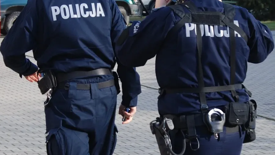 Strzelanie do samochodów z broni pneumatycznej 25-latek zatrzymany