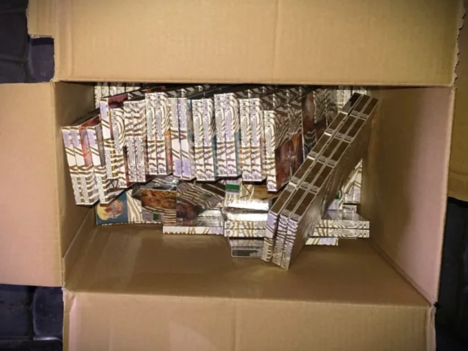 38-latek przechowywał ponad 222 tys. sztuk nielegalnych papierosów