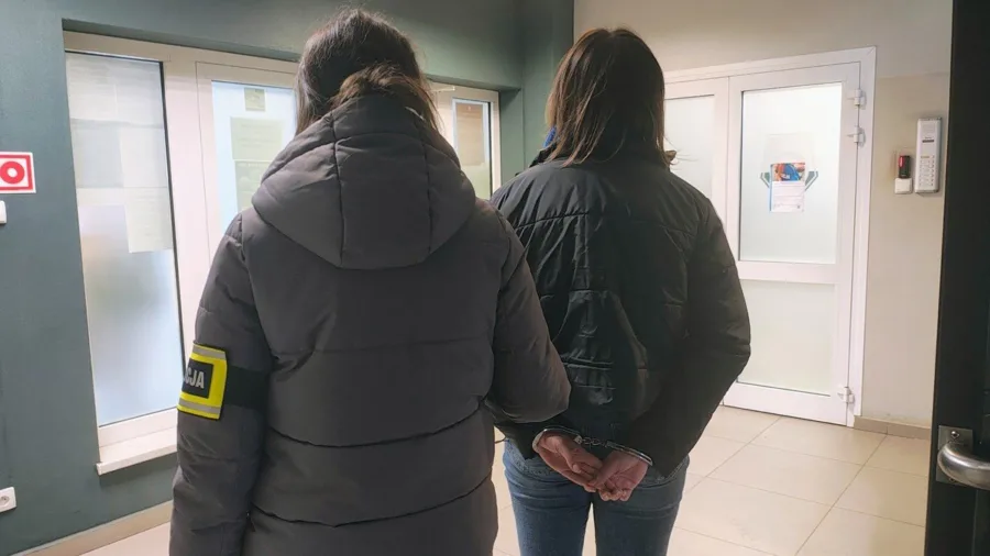 Cztery kasjerki okradały sklep, w którym pracowały.
